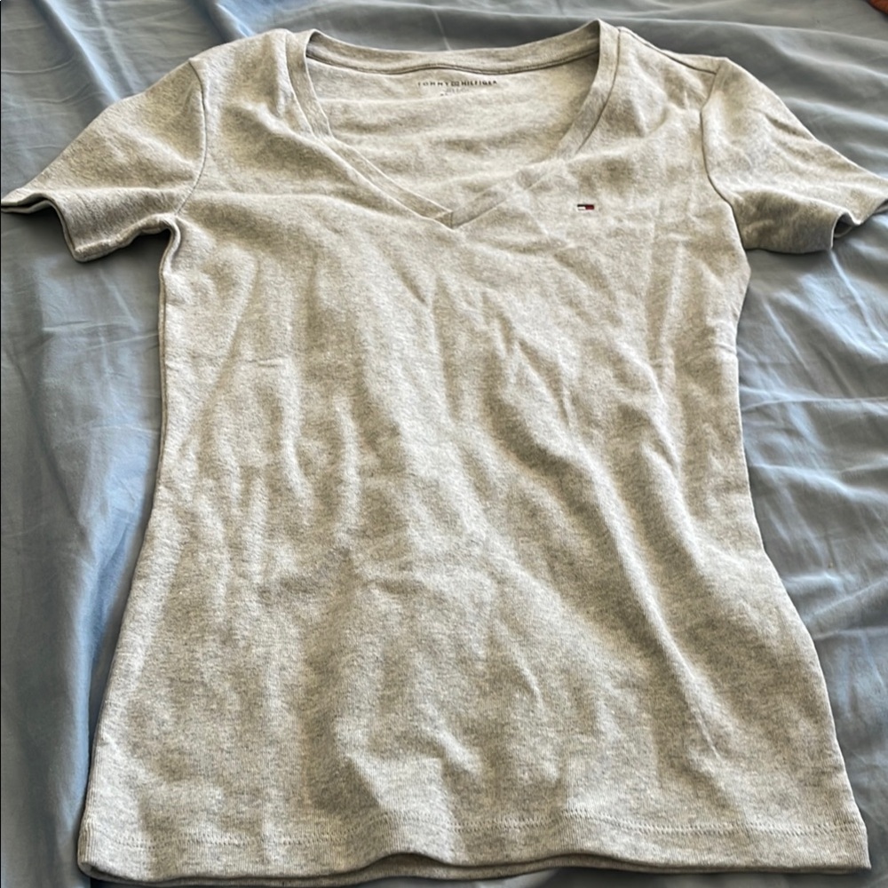 Tommy Hilfiger Women's Gray V-Neck Top